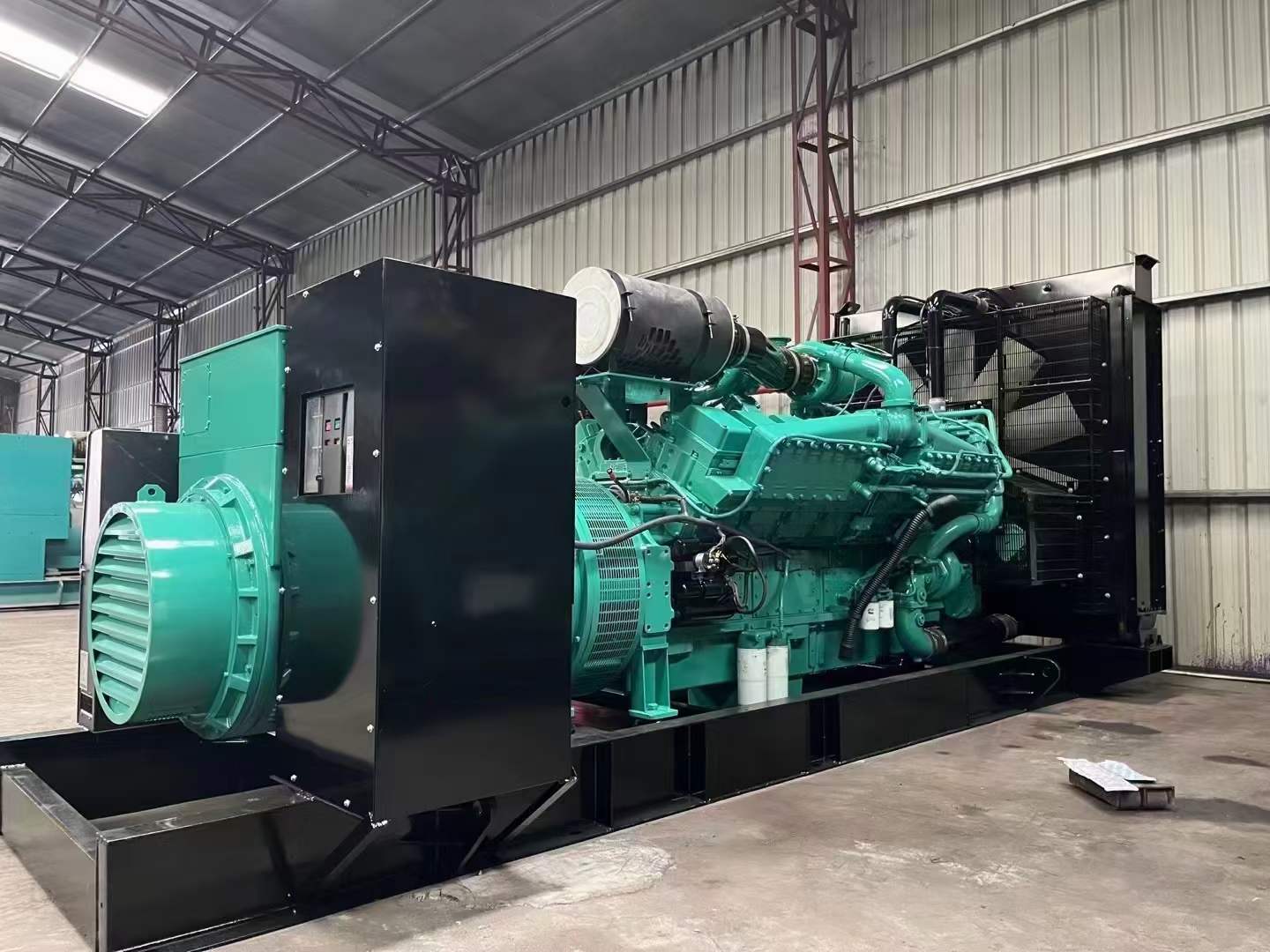 松桃如何降低 800kW 柴油发电机输出电流的波动？