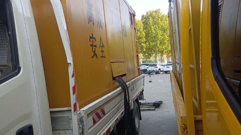 松桃如何判断柴油发电机组和UPS电源的切换时间是否符合要求？