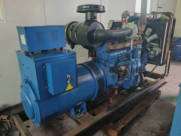 松桃100kW柴油发电机组使用多级机油有哪些优缺点？
